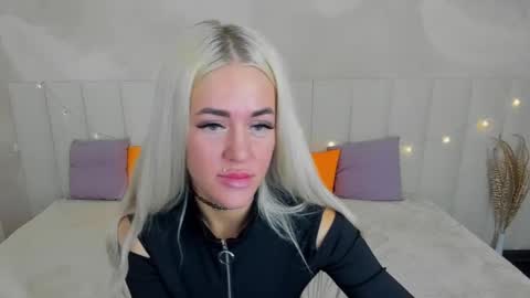 Kira online show from March 3, 2025, 2:36 am