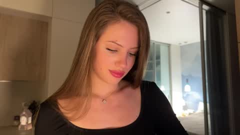 Kira online show from March 2, 2026, 6:59 pm