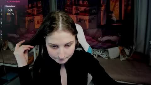 KiraParker online show from March 17, 2026, 6:33 pm