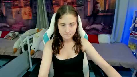 Snapshot of kiraparker chatting on August 3, 2026, 9:26 am KiraParker online show from August 3, 2026, 9:26 am
