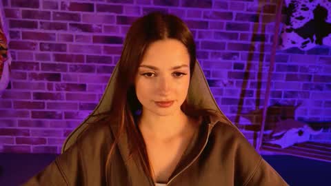 kiravair online show from November 21, 2025, 1:21 pm