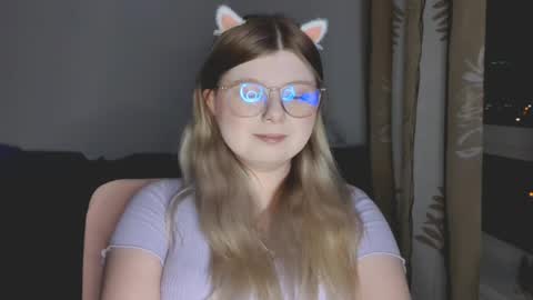 KiraYume online show from May 17, 2026, 9:00 pm
