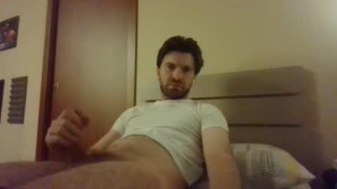 kiri0101 online show from November 27, 2025, 2:35 am