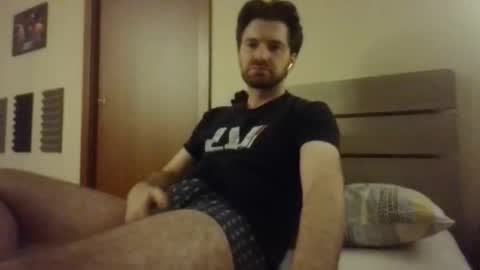 kiri0101 online show from December 23, 2025, 12:19 am