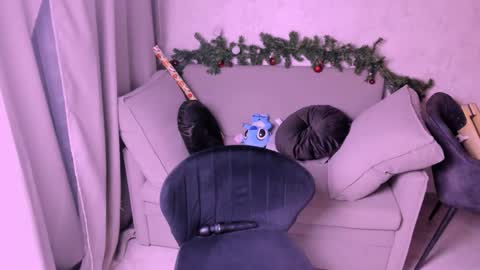 Kira online show from December 25, 2024, 9:54 pm