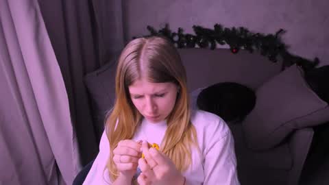 Kira online show from December 27, 2024, 10:48 pm