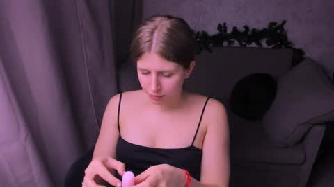 Kira online show from January 9, 2025, 11:24 pm