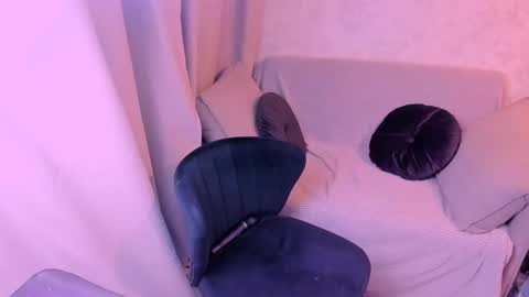 Kira online show from February 1, 2025, 9:40 pm