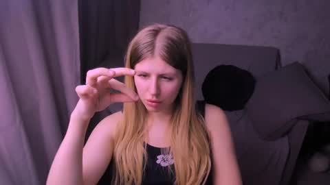 Kira online show from February 4, 2025, 10:45 pm