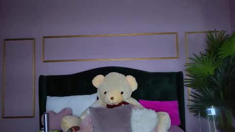 Kirra online show from October 26, 2025, 6:41 am