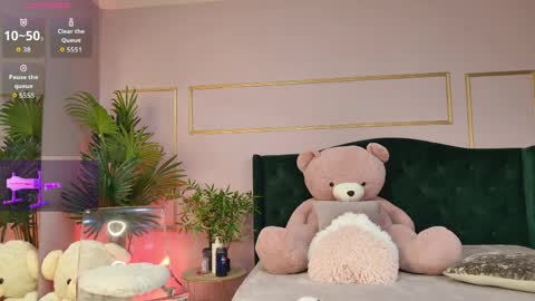 Snapshot of kirrawhite chatting on April 2, 2026, 5:05 am Kirra online show from April 2, 2026, 5:05 am