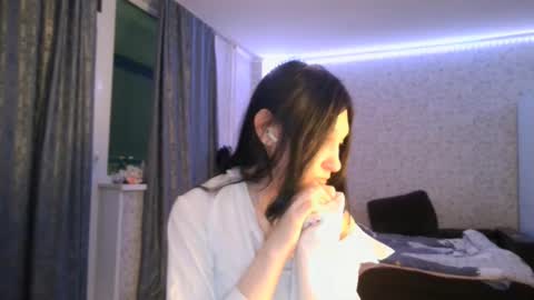 Nicole online show from October 13, 2025, 6:08 pm