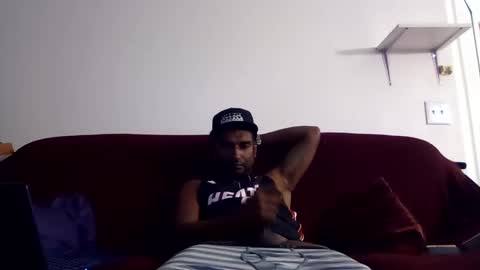 Kishan2525 online show from November 18, 2025, 10:52 am