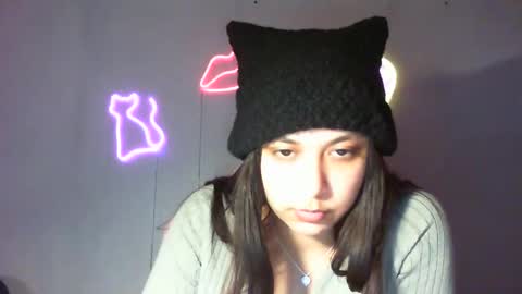 kiss_ameliaa online show from February 21, 2025, 5:53 pm