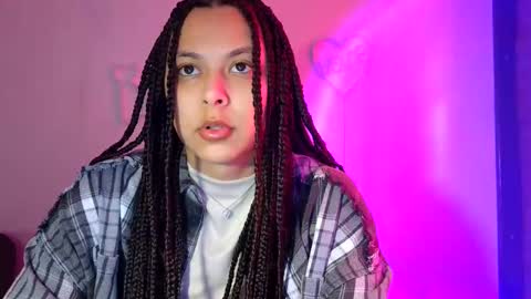 kiss_ameliaa online show from March 6, 2025, 7:36 am