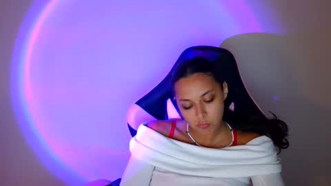 kiss_ameliaa online show from September 24, 2025, 7:33 am