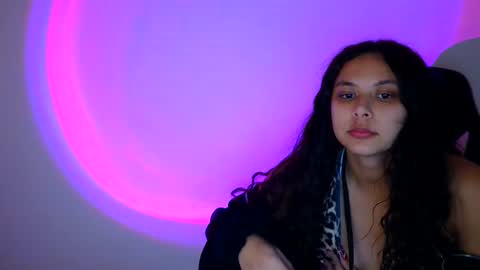 kiss_ameliaa online show from November 27, 2025, 8:55 pm