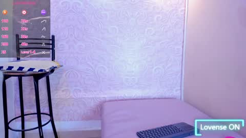 kiss_hott15 online show from January 30, 2025, 11:13 pm