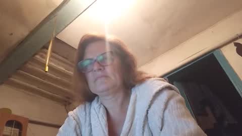 kissandvibe online show from September 21, 2025, 6:42 pm