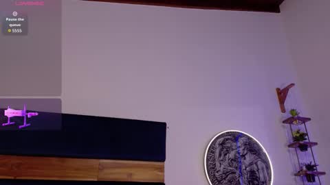 Kissing Company online show from November 7, 2025, 3:06 am