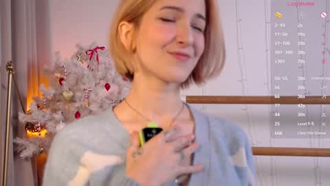 Snapshot of kisskiss_muah chatting on December 13, 2024, 1:55 pm Kate  online show from December 13, 2024, 1:55 pm