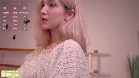 Kate  online show from November 2, 2025, 2:08 pm