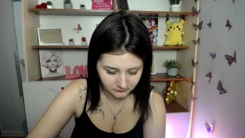 kissleoxx online show from June 12, 2026, 11:09 am