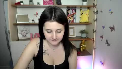 kissleoxx online show from June 22, 2026, 12:24 pm