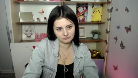 kissleoxx online show from July 13, 2026, 12:52 pm