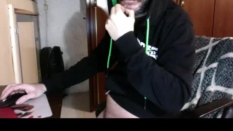 kissofbanned1983 online show from December 4, 2025, 4:16 pm