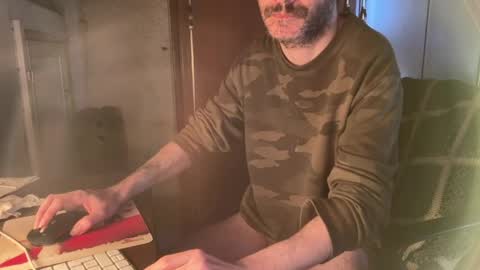 kissofbanned1983 online show from April 23, 2026, 3:47 pm