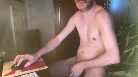 Snapshot of kissofbanned1983 chatting on July 2, 2026, 4:24 pm kissofbanned1983 online show from July 2, 2026, 4:24 pm