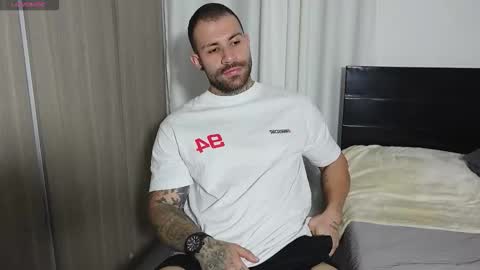 kite__ online show from January 17, 2026, 11:52 pm