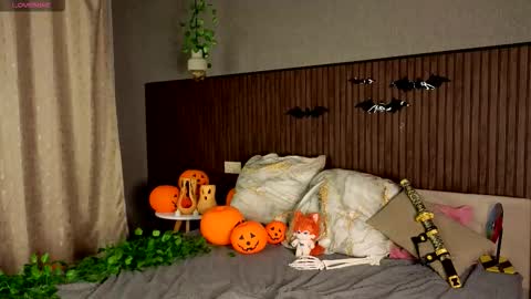 The sexy fox Kitsune online show from November 2, 2025, 8:00 pm