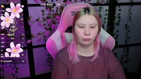 Snapshot of kitsune_little chatting on April 22, 2026, 11:39 pm kitsune_little online show from April 22, 2026, 11:39 pm