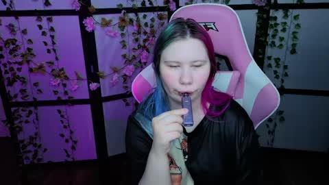 Snapshot of kitsune_little chatting on May 23, 2026, 10:36 pm kitsune_little online show from May 23, 2026, 10:36 pm