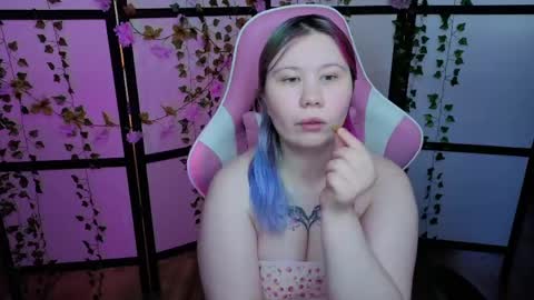 Snapshot of kitsune_little chatting on May 31, 2026, 12:34 pm kitsune_little online show from May 31, 2026, 12:34 pm
