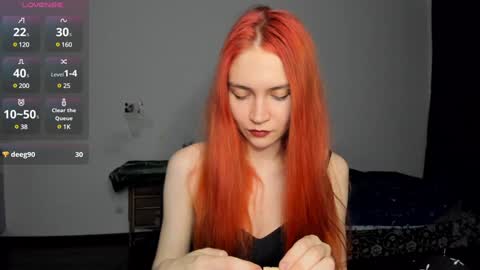 Snapshot of kitsunemoon chatting on December 13, 2024, 6:49 pm Kitsune online show from December 13, 2024, 6:49 pm