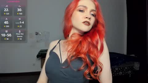 Snapshot of kitsunemoon chatting on January 17, 2025, 10:01 pm Kitsune online show from January 17, 2025, 10:01 pm