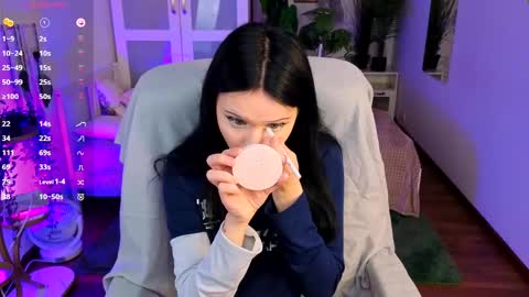 Snapshot of kittenlolla chatting on April 25, 2026, 6:27 am Lolla online show from April 25, 2026, 6:27 am