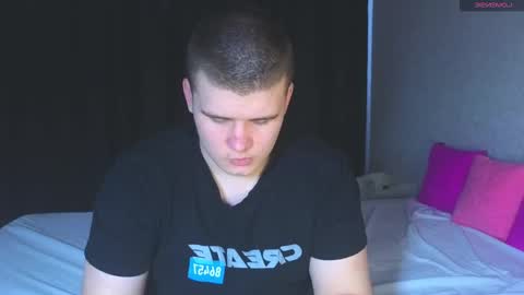 Snapshot of kittenmur chatting on February 27, 2025, 8:39 am Vlad online show from February 27, 2025, 8:39 am