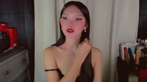Snapshot of kitteylovesyou chatting on May 6, 2026, 10:15 pm KITTY online show from May 6, 2026, 10:15 pm