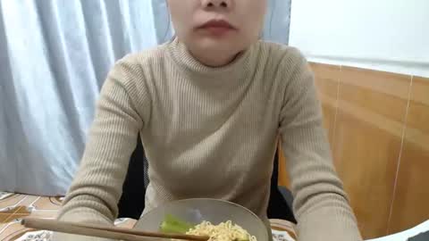 kitti_baby2x online show from November 6, 2025, 1:28 am