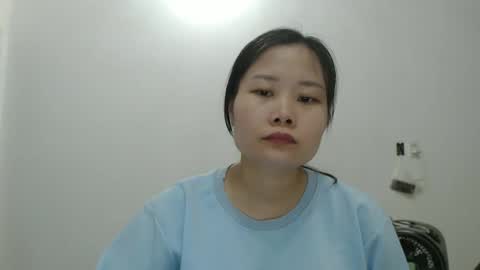 kitti_baby2x online show from March 24, 2026, 4:17 am