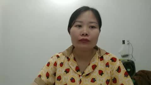 kitti_baby2x online show from April 1, 2026, 12:50 pm