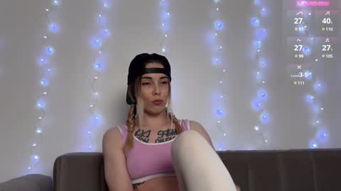 Veronica online show from December 4, 2024, 6:50 pm