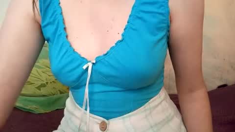 Snapshot of kittie_creme chatting on July 6, 2026, 10:56 am Kittie Creme online show from July 6, 2026, 10:56 am