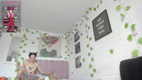 Snapshot of kitty__black__ chatting on November 12, 2025, 7:03 pm KITTY online show from November 12, 2025, 7:03 pm