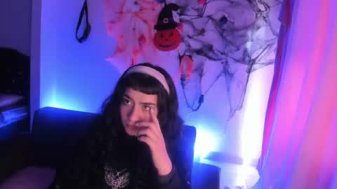 Snapshot of kitty__chs chatting on November 22, 2025, 1:21 pm kitty__chs online show from November 22, 2025, 1:21 pm