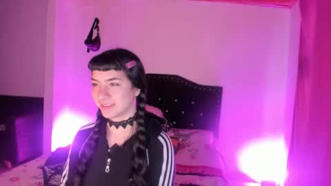 Snapshot of kitty__chs chatting on December 4, 2025, 11:19 am kitty__chs online show from December 4, 2025, 11:19 am